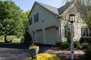 114 Crabapple Ct, Hummelstown, PA 17036 - Photo 3