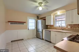 3502 N 3rd St, Harrisburg, PA 17110 - Photo 15