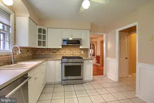 3502 N 3rd St, Harrisburg, PA 17110 - Photo 17