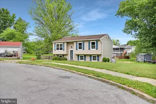 1589 Vesta Dr, Harrisburg, PA 17112 - Photo 7