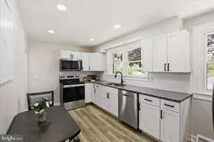 900 Orange St, Harrisburg, PA 17113 - Photo 13