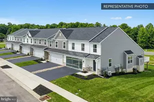 1030 Addie Ln, Harrisburg, PA 17112 - Photo 5