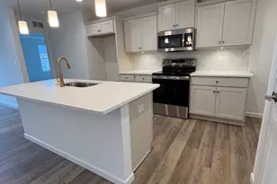 1038 Addie Ln, Harrisburg, PA 17112 - Photo 5