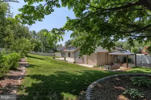 321 Concord Ct, Hershey, PA 17033 - Photo 47