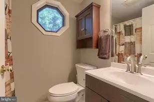 321 Concord Ct, Hershey, PA 17033 - Photo 35