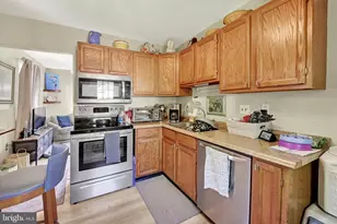 1716 Glenside Dr, Harrisburg, PA 17109 - Photo 9
