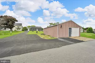 334 E Market St, Lykens, PA 17048 - Photo 31