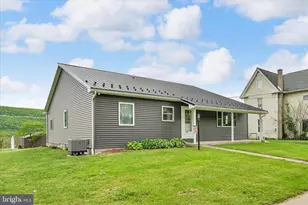 334 E Market St, Lykens, PA 17048 - Photo 11