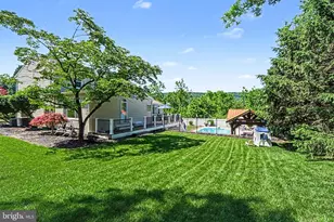 2265 Forest Hills Dr, Harrisburg, PA 17112 - Photo 3