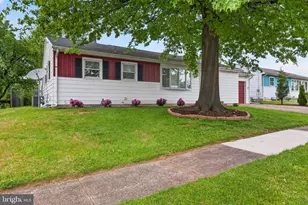 11 Berkley Dr, Middletown, PA 17057 - Photo 3