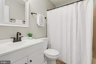 5577 Edsel St, Harrisburg, PA 17109 - Photo 15