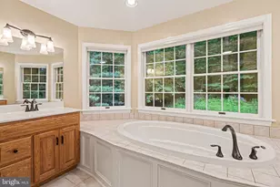 1071 Knoll Dr, Hummelstown, PA 17036 - Photo 11