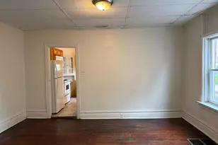 2031 N 4th St, Harrisburg, PA 17102 - Photo 11
