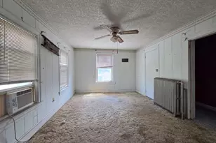 706 Main St, Lykens, PA 17048 - Photo 9