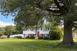 479 Sue Dr, Hummelstown, PA 17036 - Photo 1