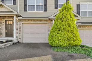 722 Gregs Dr, Harrisburg, PA 17111 - Photo 1
