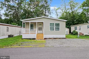 10 S Elmer Ave, Halifax, PA 17032 - Photo 17