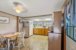 412 Apple Ave, Middletown, PA 17057 - Photo 9