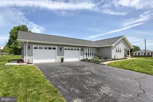 257 N 1st St, Berrysburg, PA 17005 - Photo 3