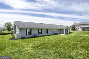 257 N 1st St, Berrysburg, PA 17005 - Photo 5
