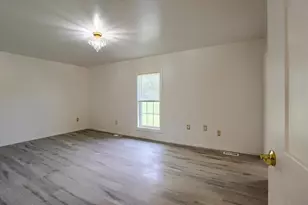 257 N 1st St, Berrysburg, PA 17005 - Photo 25