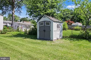 1024 Buttonwood Dr, Harrisburg, PA 17109 - Photo 7
