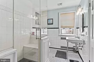 2921 N 2nd St, Harrisburg, PA 17110 - Photo 29