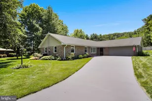 118 Sand Rd, Hershey, PA 17033 - Photo 3
