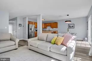 293 Buckley Dr, Harrisburg, PA 17112 - Photo 9