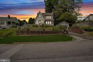 4004 Ash St, Harrisburg, PA 17109 - Photo 3