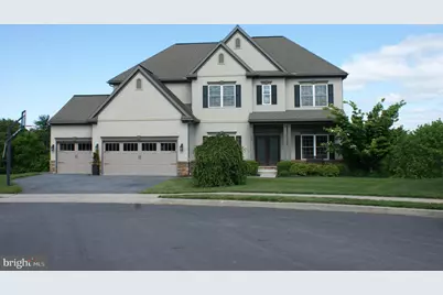 140 Woods Edge Drive, Hummelstown, PA 17036 - Photo 1