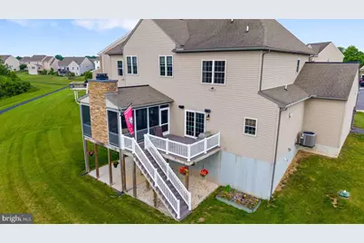 140 Woods Edge Drive, Hummelstown, PA 17036 - Photo 5