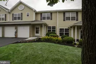 107 Peregrine Ln, Hummelstown, PA 17036 - Photo 1