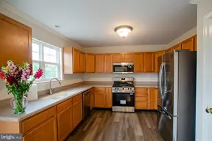 107 Peregrine Ln, Hummelstown, PA 17036 - Photo 9