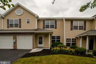 107 Peregrine Ln, Hummelstown, PA 17036 - Photo 1