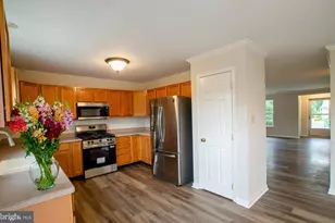 107 Peregrine Ln, Hummelstown, PA 17036 - Photo 9