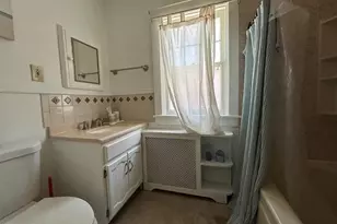 2020 Holly St, Harrisburg, PA 17104 - Photo 9