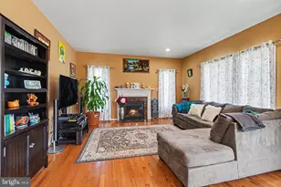7322 Cobble Stone Dr, Harrisburg, PA 17112 - Photo 5