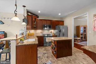 4736 Chatham Way, Harrisburg, PA 17110 - Photo 15