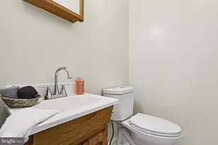 466 Main St, Harrisburg, PA 17113 - Photo 11