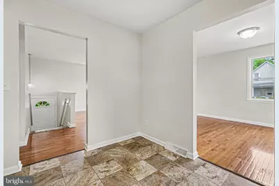 466 Main Street, Harrisburg, PA 17113 - Photo 9