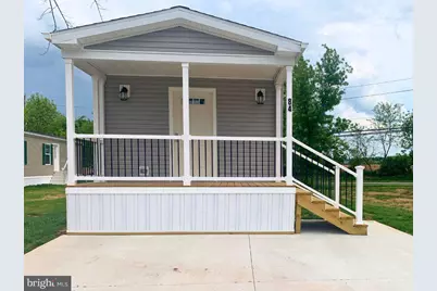 84 Erle Avenue, Elizabethtown, PA 17022 - Photo 1