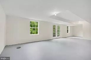 725 Lindenwood Ln, Harrisburg, PA 17113 - Photo 25