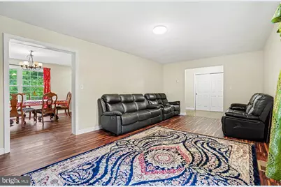 725 Lindenwood Lane, Harrisburg, PA 17113 - Photo 7