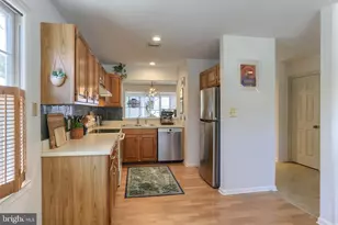 240 Crescent, Hershey, PA 17033 - Photo 9