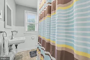 47 Millard Rd, Hershey, PA 17033 - Photo 17