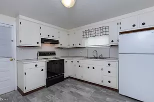 831 Main St, Harrisburg, PA 17113 - Photo 17
