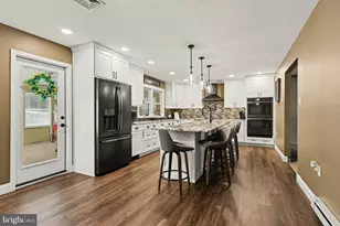7949 Bayard Dr, Hummelstown, PA 17036 - Photo 9