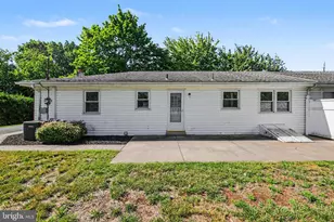 4722 Clarendon St, Harrisburg, PA 17109 - Photo 25