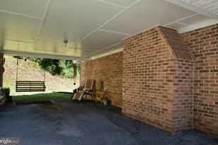 907 Rhue Haus Ln, Hummelstown, PA 17036 - Photo 17
